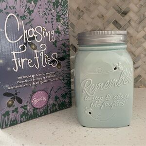 Scentsy Wax Warmer Chasing Fireflies By Heidi Blue Full Size NIB New